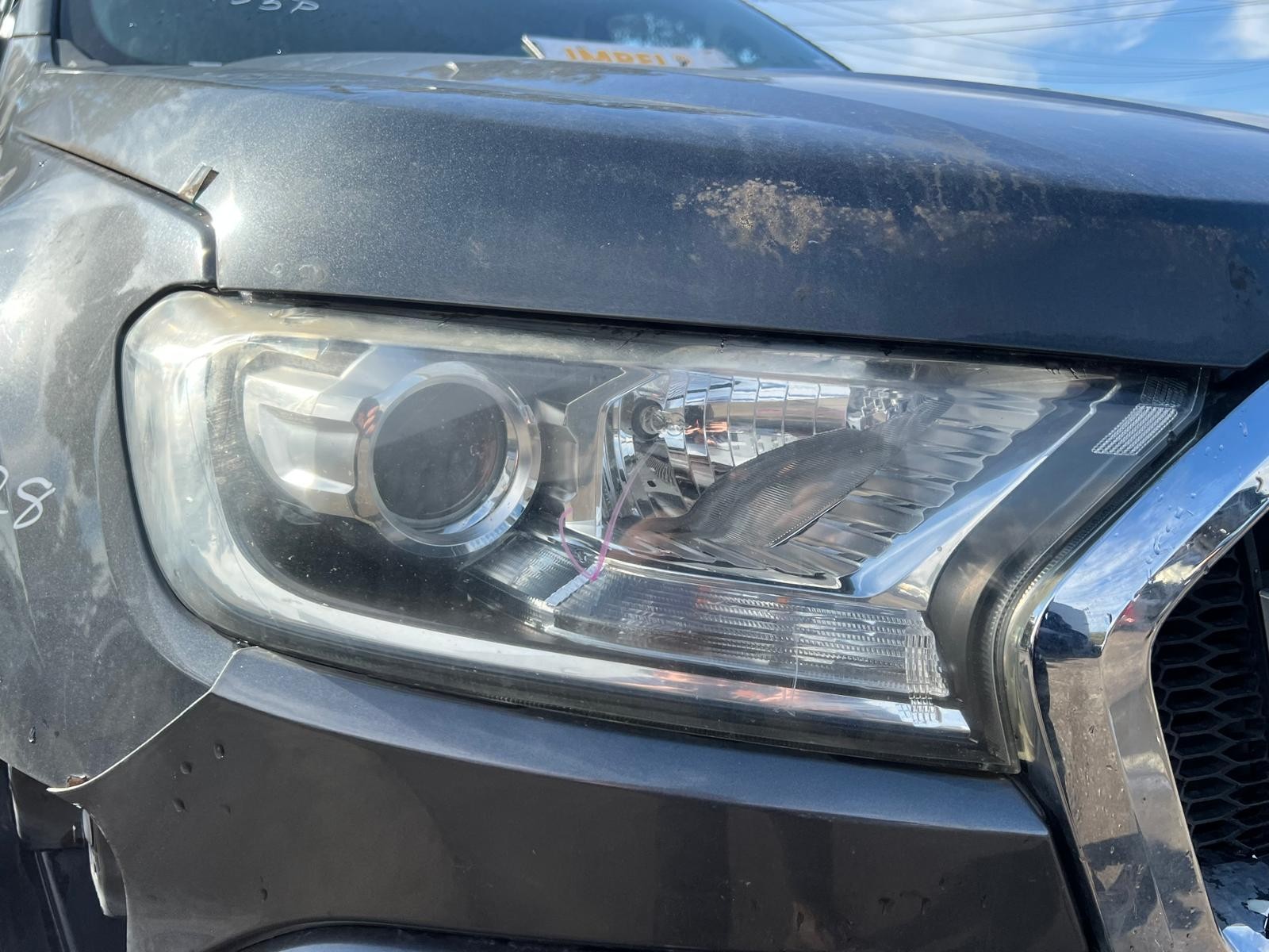 FORD RANGER PX SERIES 2 06/2015-06/2018 RIGHT HEADLAMP PROJECTOR TYPE