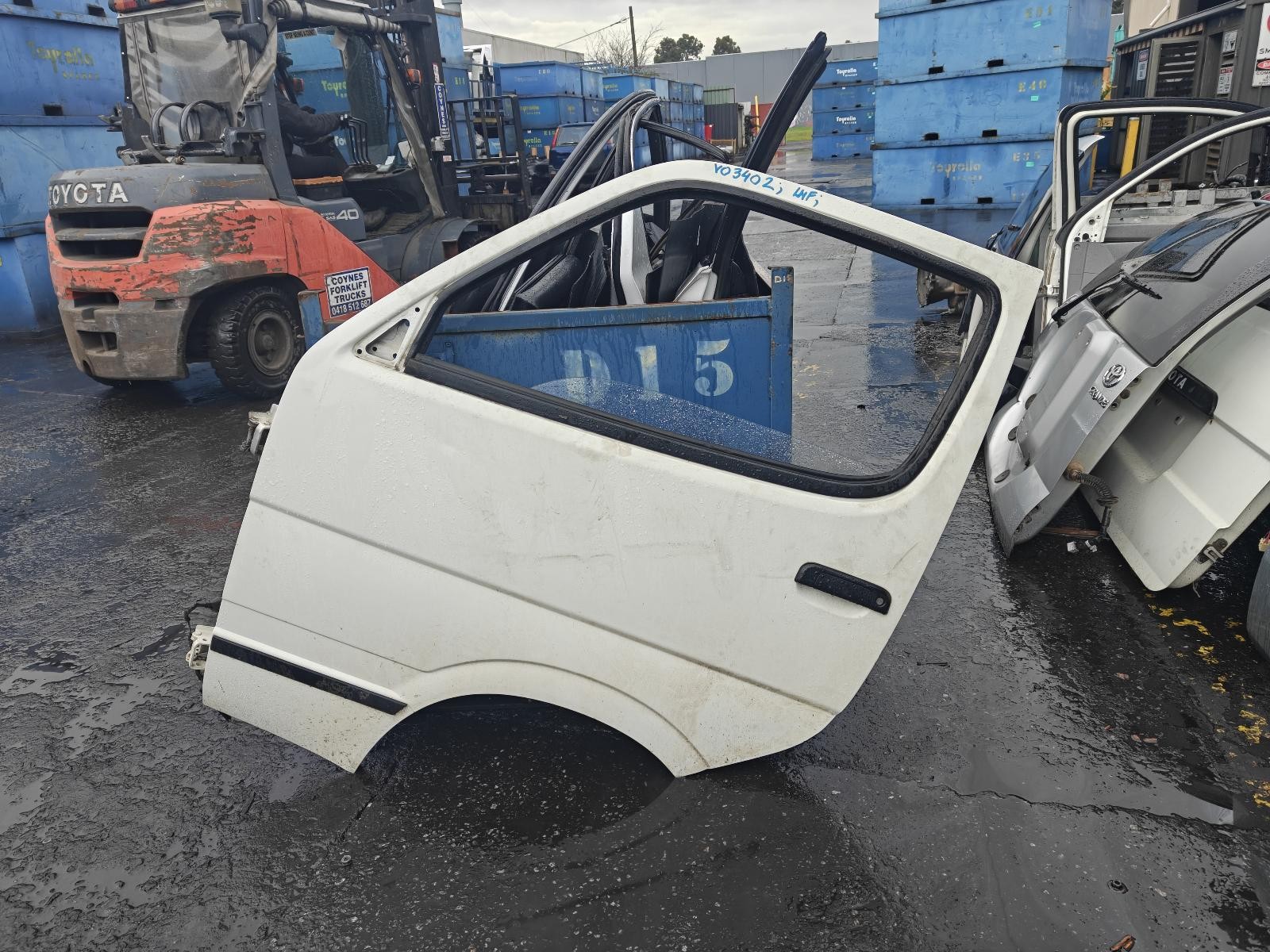 Toyota Hiace Left Front Door Shell RZH103 11/1989-12/2004