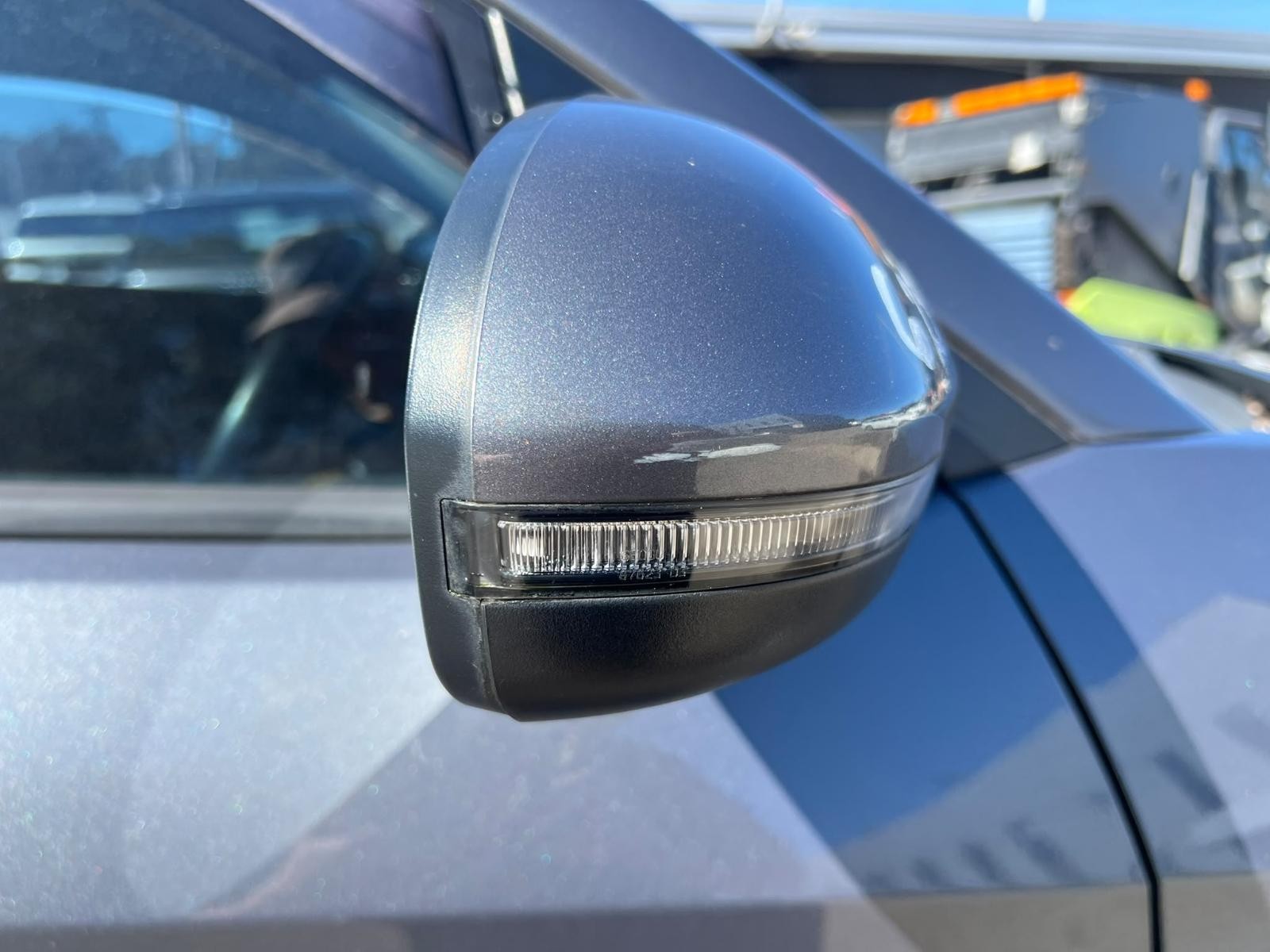 HYUNDAI TUCSON TL 06/2018-01/2021 RIGHT DOOR MIRROR MANUAL FOLD WITH INDICATOR