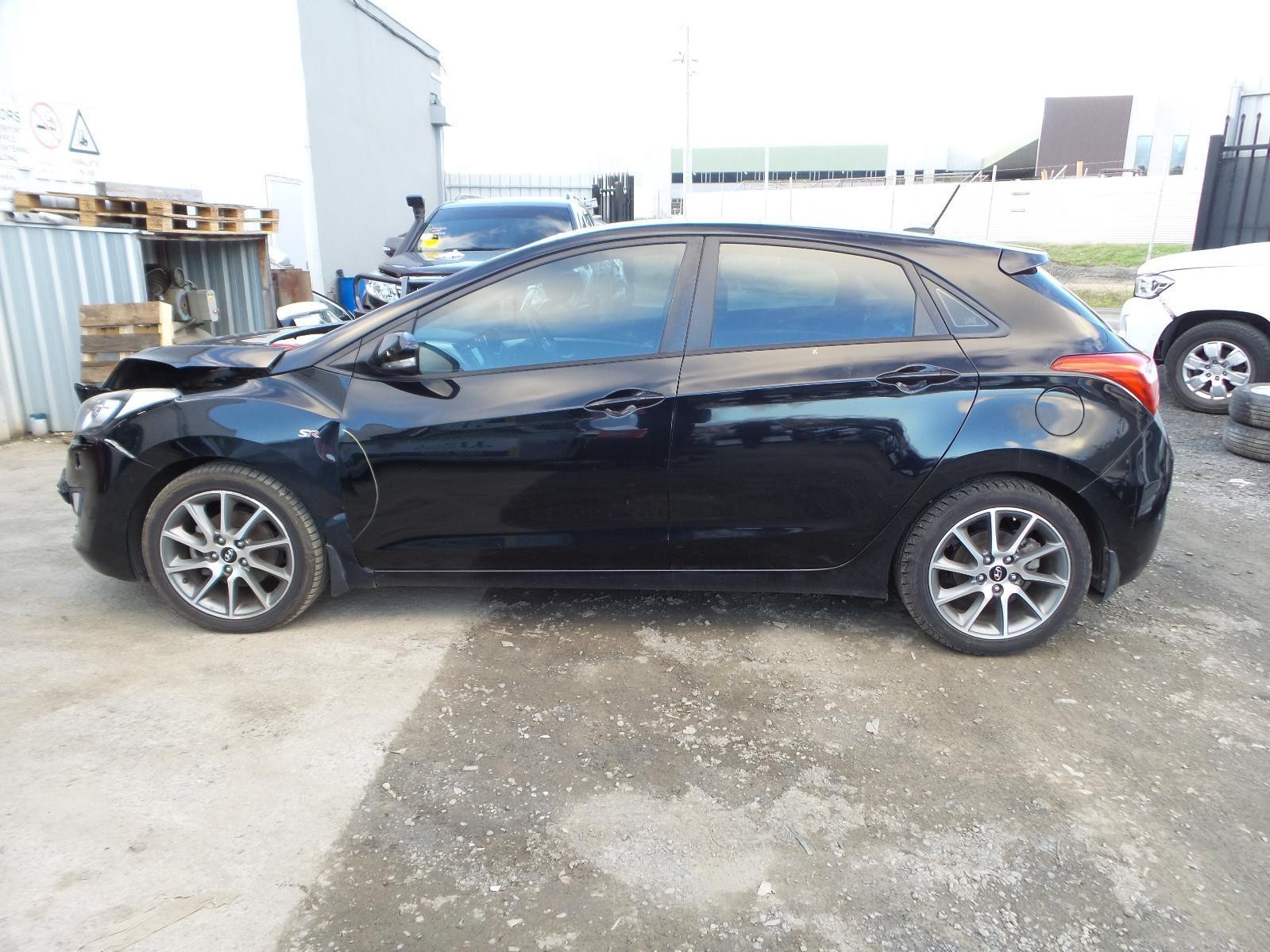 HYUNDAI I30 CALIPER LEFT REAR, GD (VIN KMHD), CABLE HAND BRAKE TYPE, 03/12-02/17