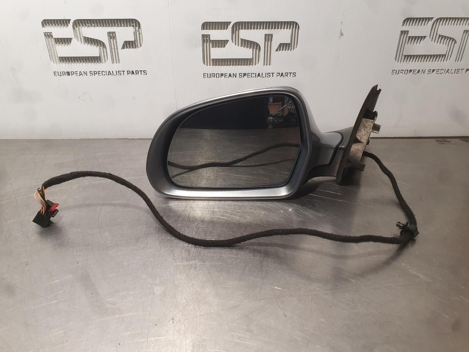 SKODA SUPERB LEFT DOOR MIRROR 3T, W/ AUTO POWER FOLDING, HEATED, 3T2857507CB