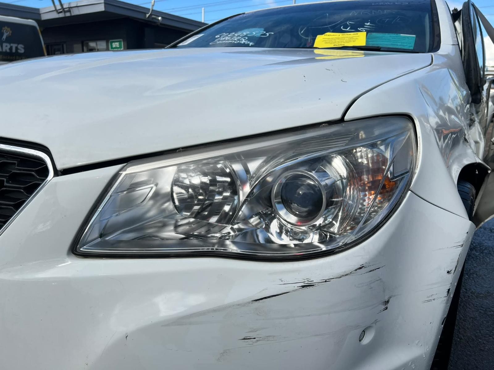 HOLDEN COMMODORE VF 05/2013-12/2017 LEFT HEADLAMP CHROME INSERT TYPE
