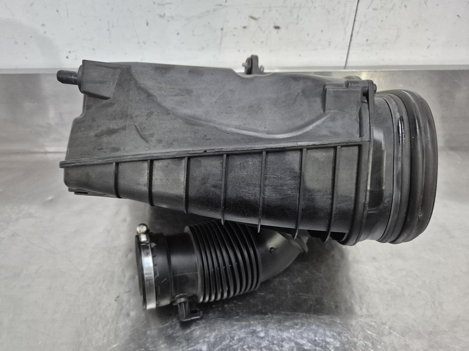 PORSCHE MACAN AIR CLEANER 95B PETROL 2.0 TURBO 06/2014-2025 792273