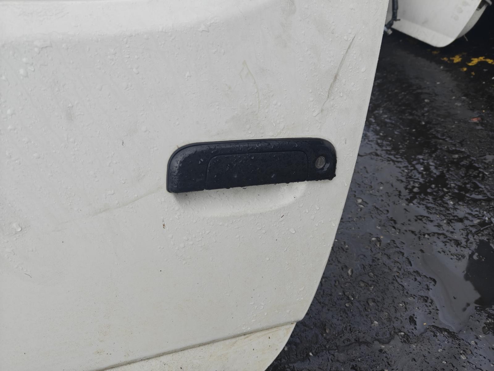 Toyota Hiace Left Front Outer Door Handle RZH103 11/1989-12/2004