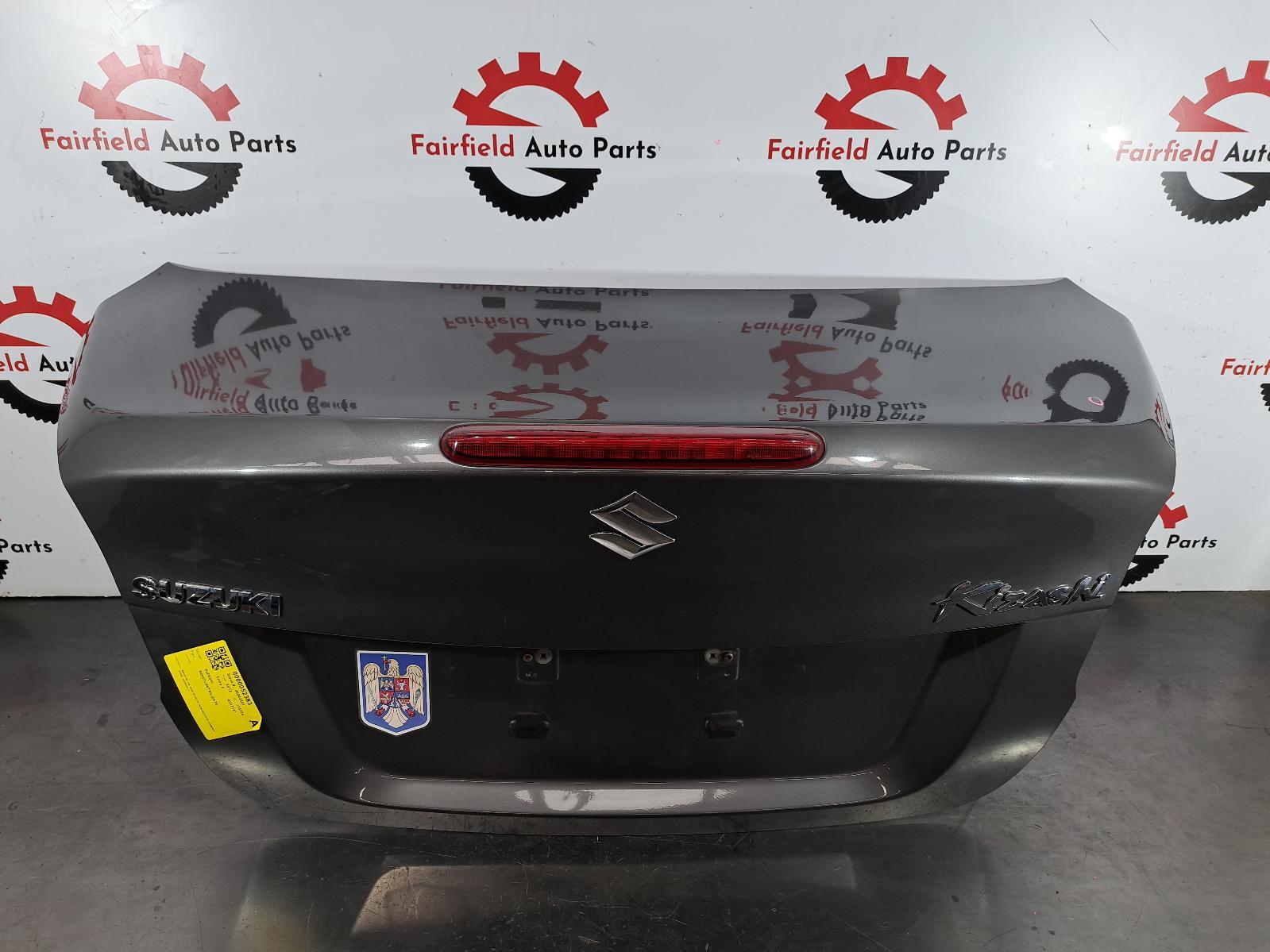 SUZUKI KIZASHI FR 12/2009-01/2017 BOOTLID GREY NON SPOILER NON REVERSE CAMERA