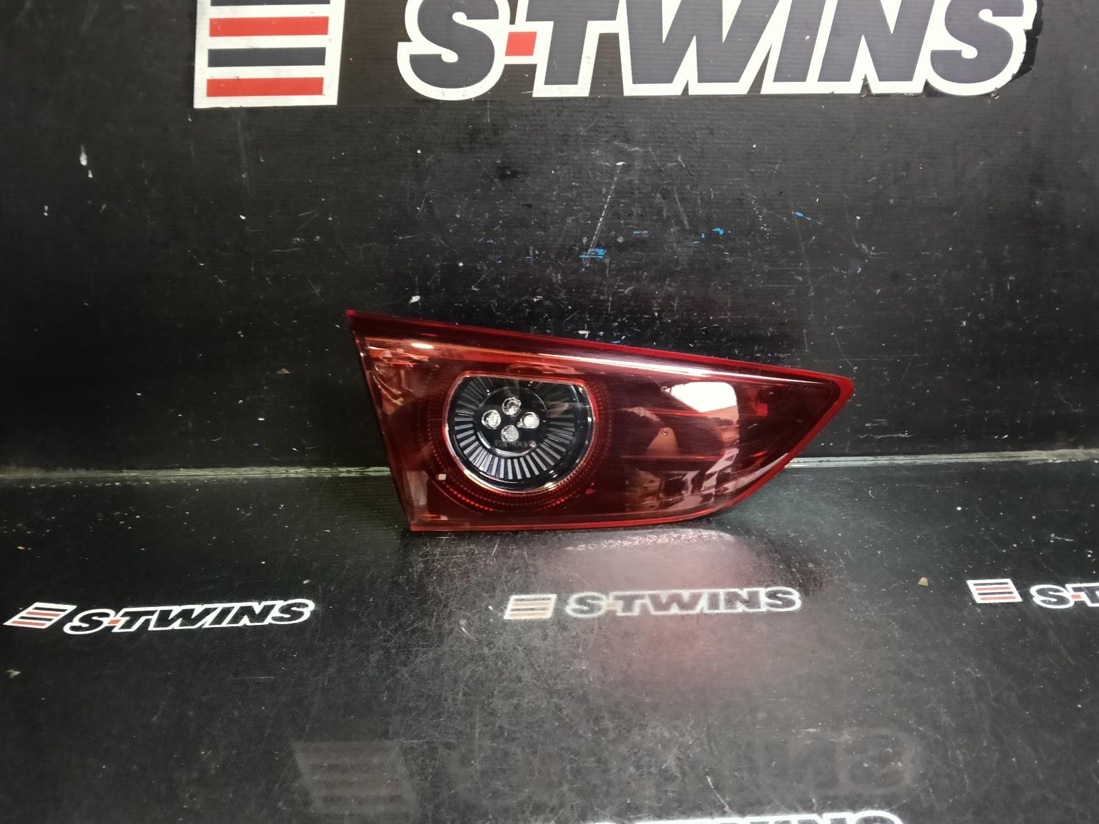 MAZDA 3 REAR GARNISH BP, BOOTLID LAMP (LH SIDE), SEDAN, PURE/EVOLVE/TOURING/GT/A