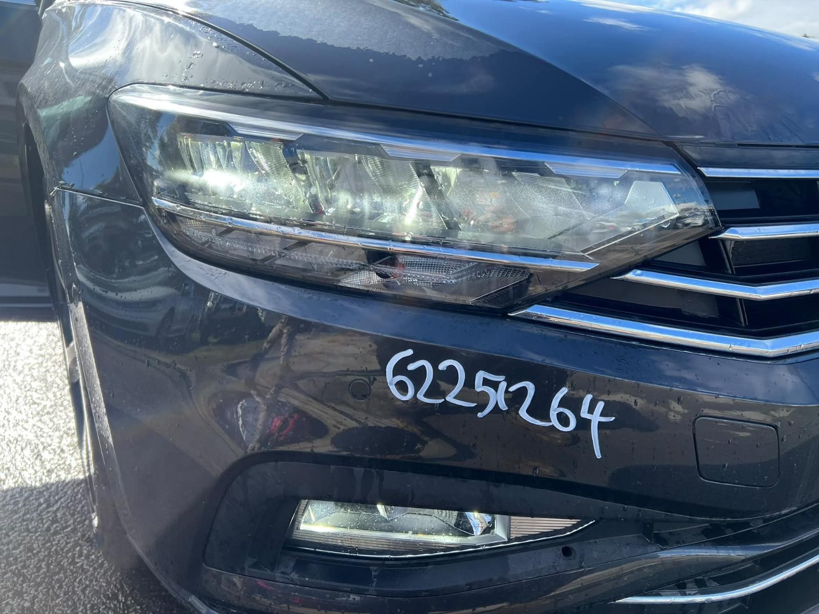 VOLKSWAGEN PASSAT 11/2019-05/2023 RIGHT HEADLAMP WITH LED B8/MK7 3G2941036P