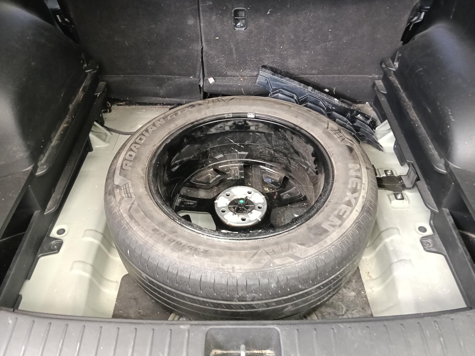 KIA SPORTAGE WHEEL ALLOY NQ5, FACTORY, 18X7.5IN, 5 SINGLE SPOKE, 09/21-01/25 21