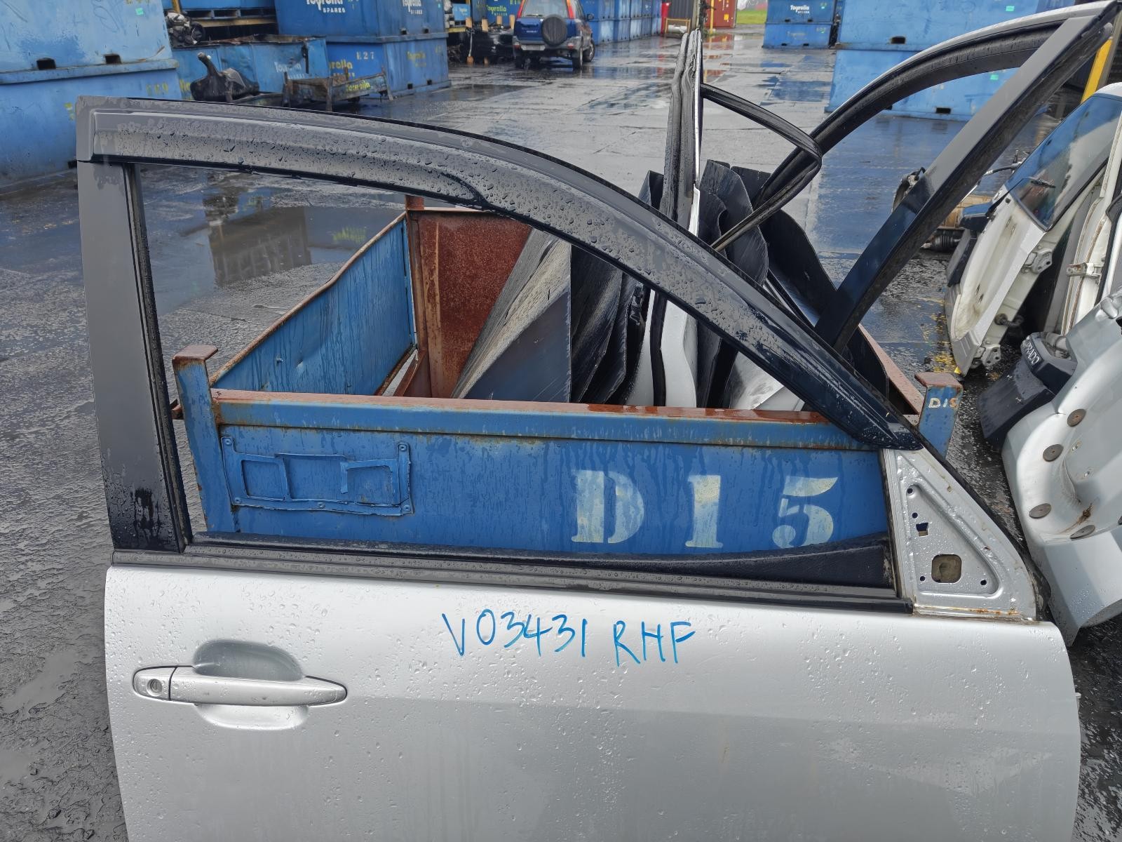 Toyota Prado Right Front Door Glass KDJ120 02/2003-10/2009