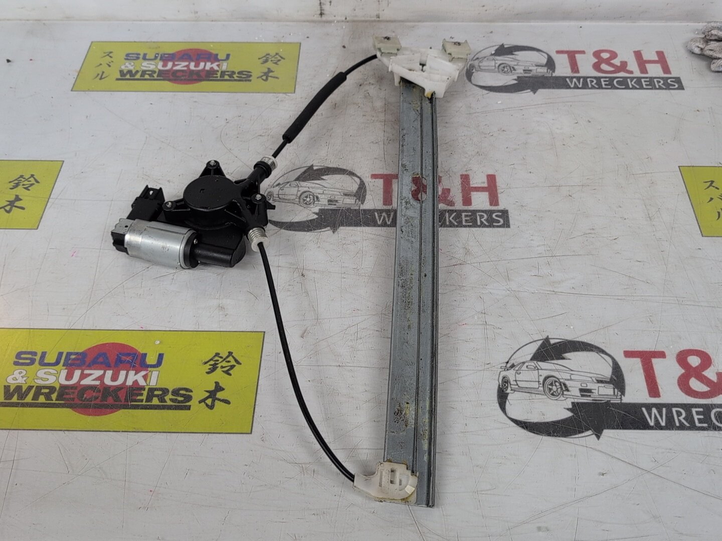 2006-2012 Mazda CX-7 ER - Left Front Window Regulator/Motor