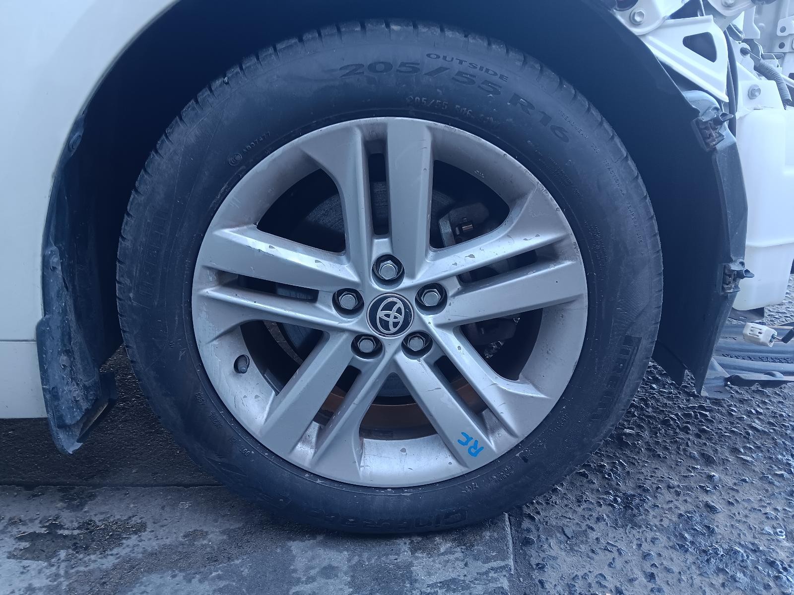 TOYOTA COROLLA WHEEL ALLOY E210, FACTORY, 16X7IN, 5 TWIN SPOKE, GREY, 07/18- 18