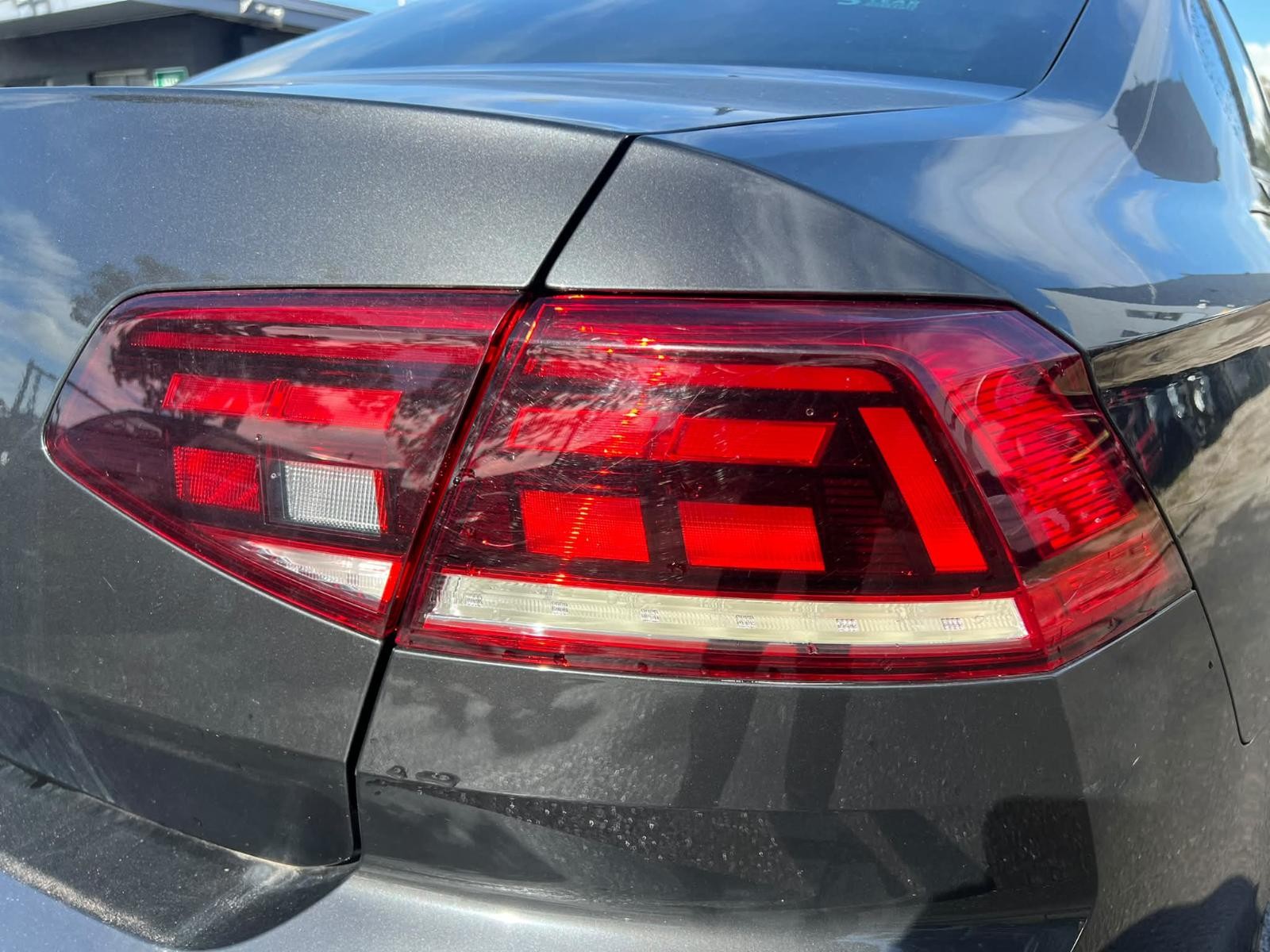 VOLKSWAGEN PASSAT 11/2019-06/2022 RIGHT TAILLIGHT IN BODY W/ LED TYPE 3G5945096J