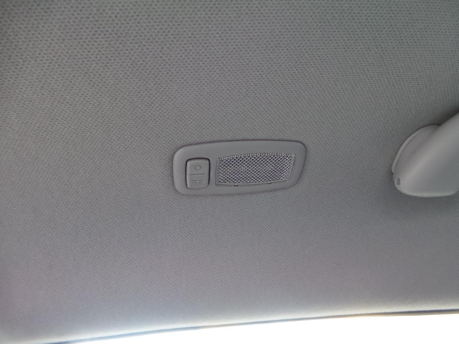 HYUNDAI I30 COURTESY LIGHT w/ SUNROOF, RIGHT RH RHS SIDE, GD, 03/12-02/17