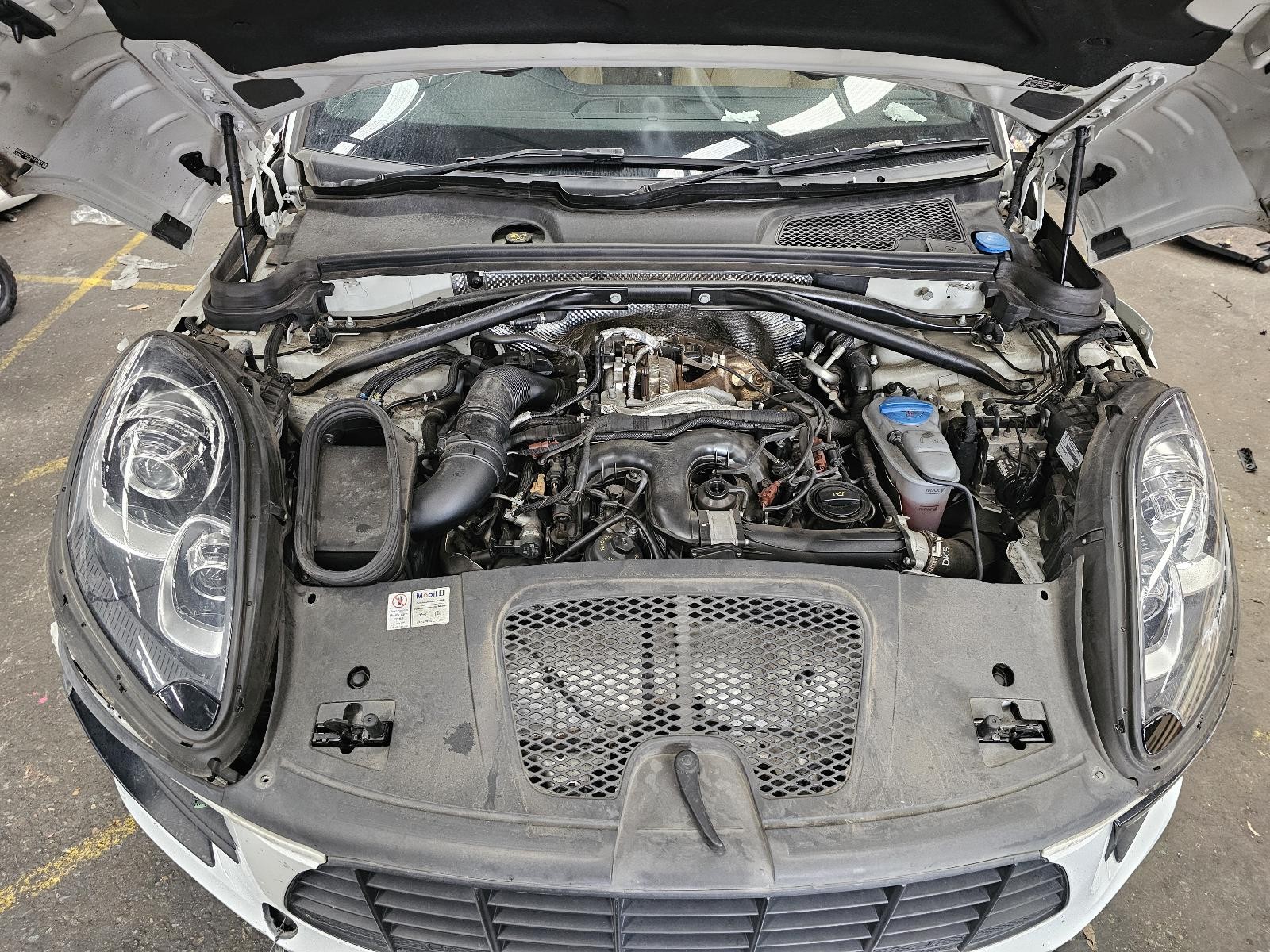 PORSCHE MACAN INTERCOOLER DIESEL 3.0 CTBA CODE 95B 06/2014-07/2018 NMW09660