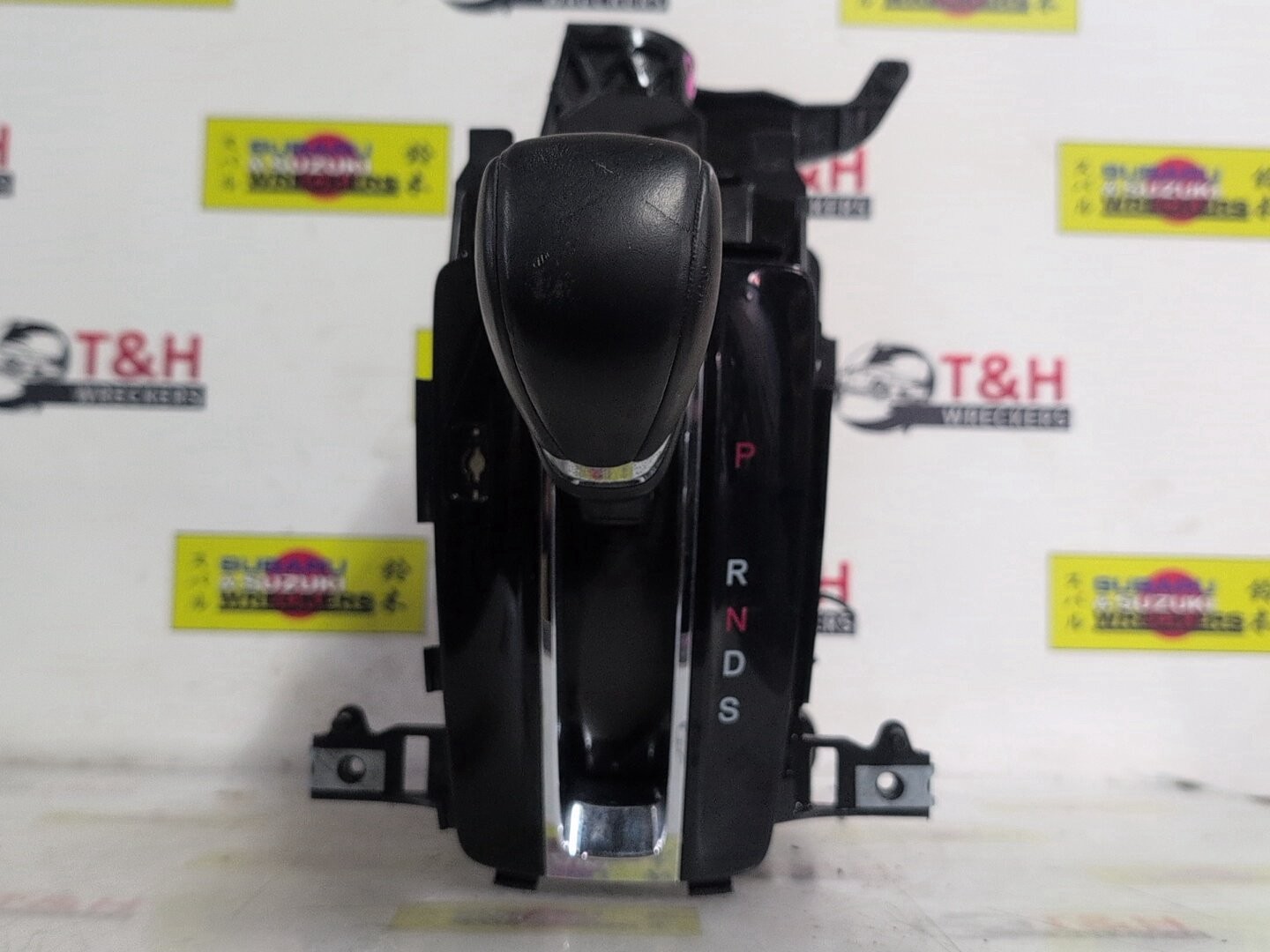 May 2013 to Aug 2019- Honda Accord 2.4L 3.5L Automatic- Gear Stick/Shifter