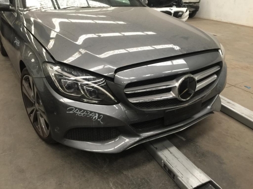 2016 Mercedes Benz — Petrol