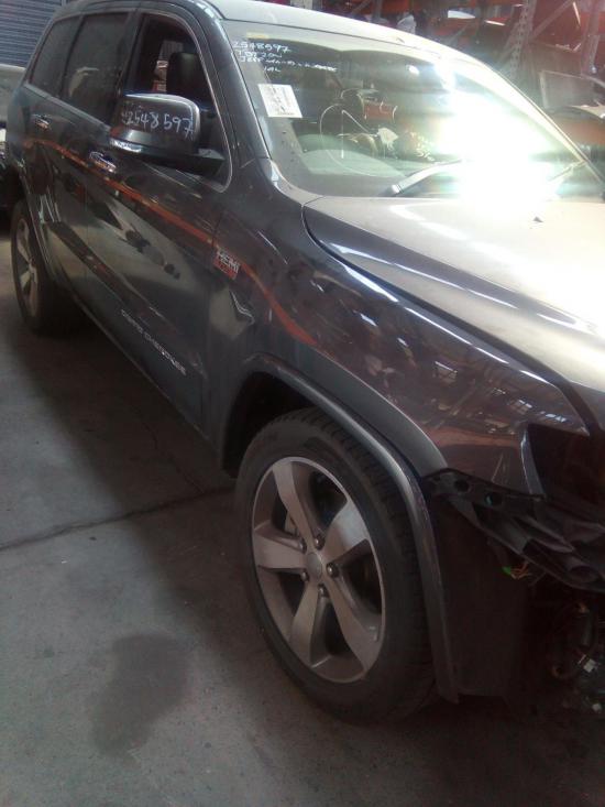 2013 Jeep Grand Cherokee — Auto Petrol