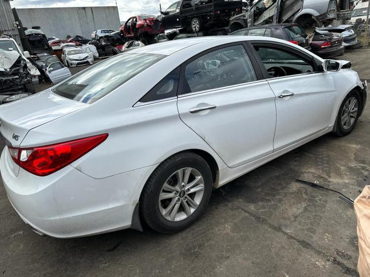 2010 Hyundai I45 — Manual Petrol