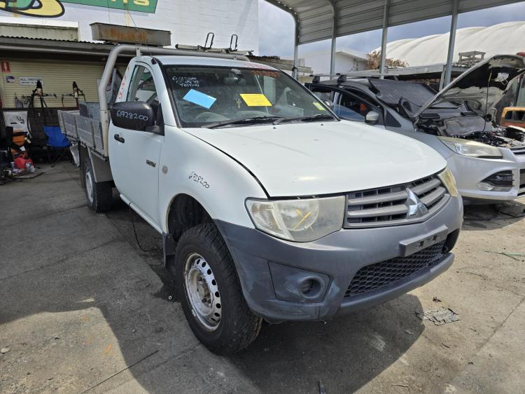 2014 Mitsubishi Triton — MN GL Manual Petrol