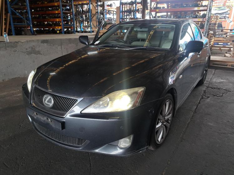 2007 Lexus IS250//IS250C — Auto Petrol