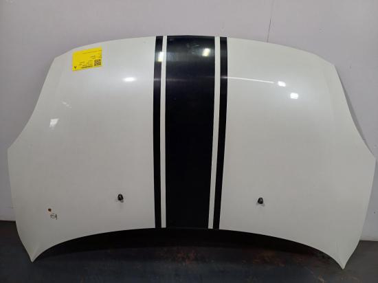 2010 Suzuki Swift — Bonnet