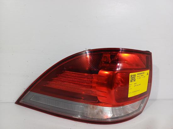 Golf Volkswagen Golf — Left Taillight
