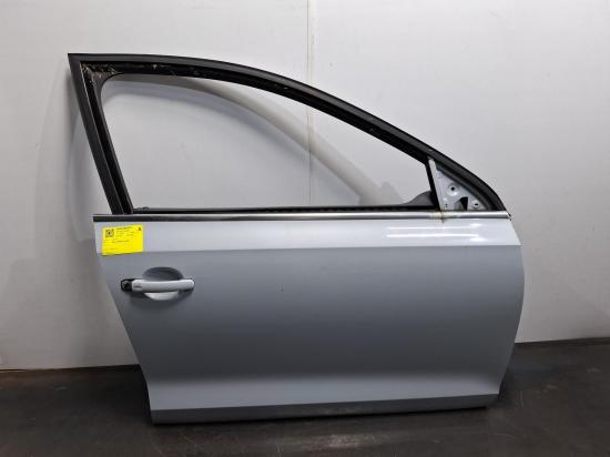 2017 Volkswagen Jetta — Right Front Door
