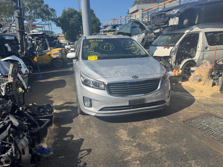 2015 Kia Carnival — Auto Petrol