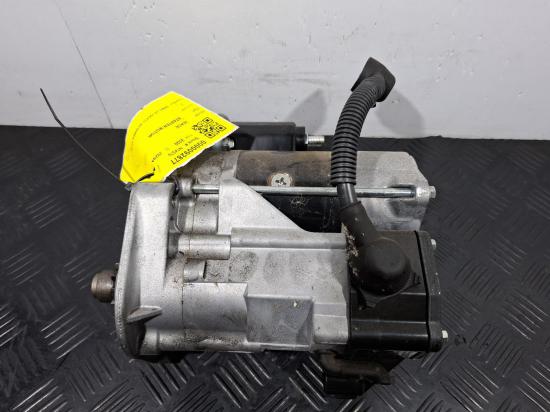 2020 Toyota Hiace — Starter Motor