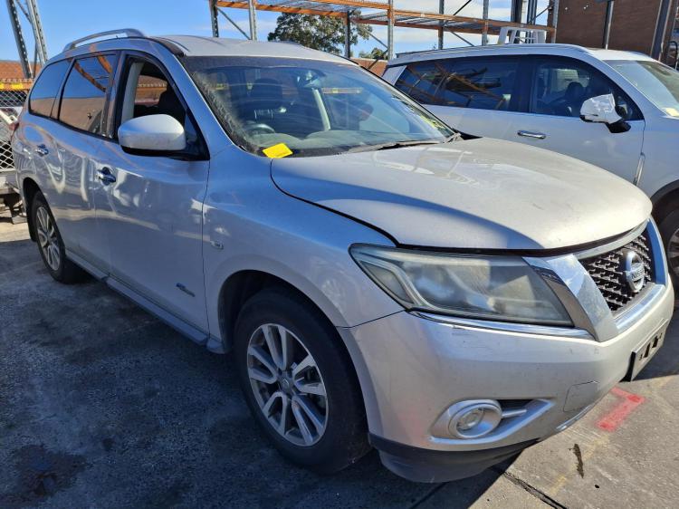 2016 Nissan Pathfinder — R52 Auto Hybrid