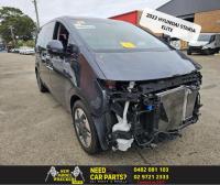 2021 Hyundai Staria — Steering Wheel j2326: leather, w/ heated type, us4, 04/21- ?  - condit