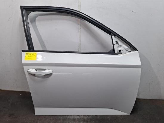 2017 Skoda Fabia — Right Front Door