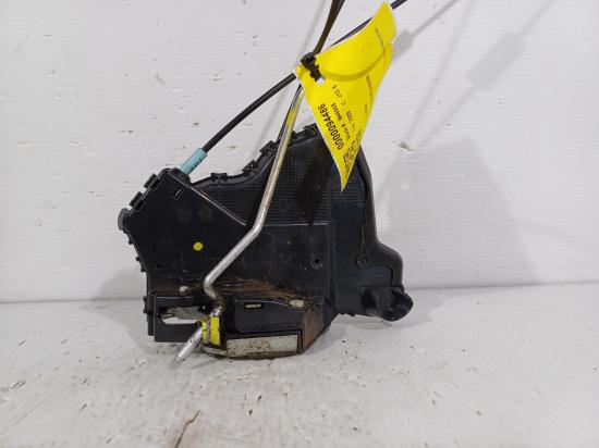2009 Toyota Kluger — LEFT FRONT DOOR LOCK
