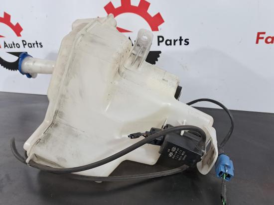 2016 Hyundai I30 — NON H/LAMP WASHER W/ LEVEL SENSOR TYPE