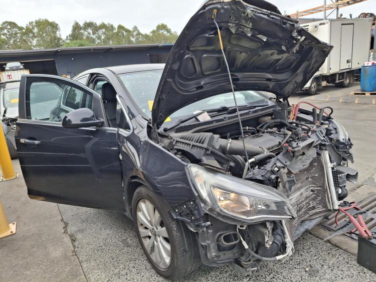2013 Holden Astra — PJ Auto Petrol
