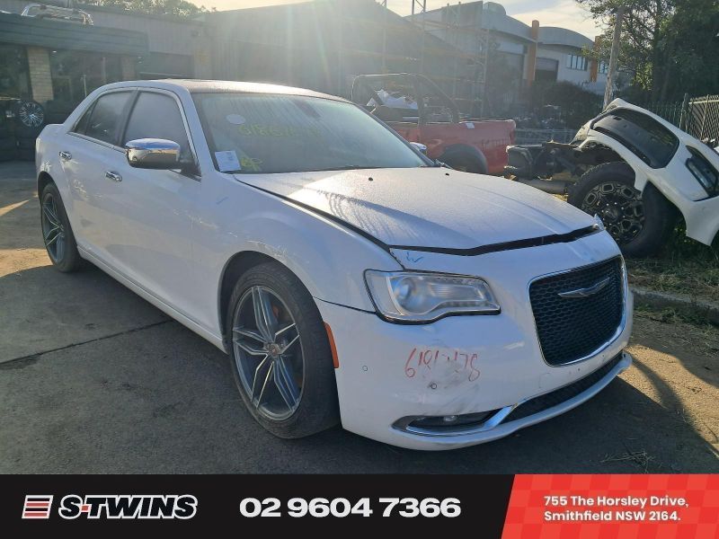 2015 Chrysler 300C — LX2 Auto Petrol