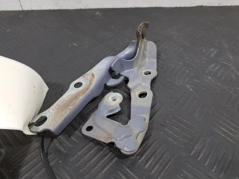 2008 Toyota Camry — LH SIDE HINGE