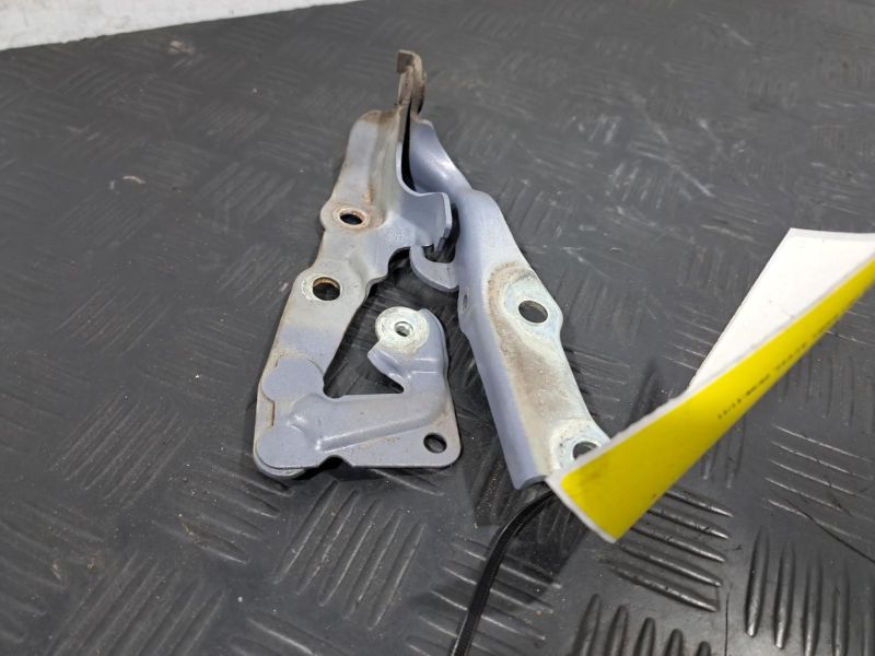 2008 Toyota Camry — RH SIDE HINGE