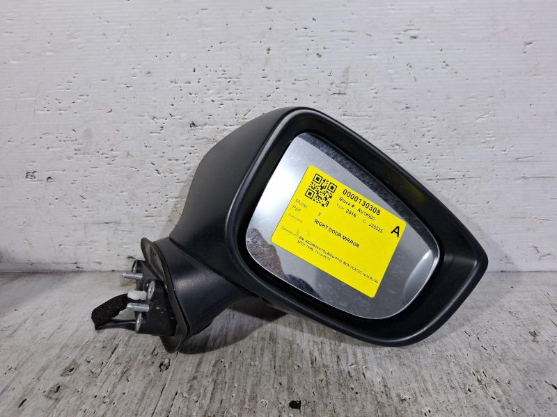 2016 Mazda Mazda3 — NON BLIND SPOT TYPE