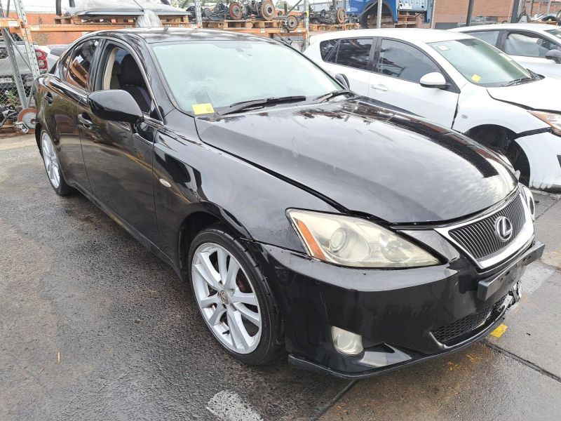 2005 Lexus IS250 — Auto Petrol